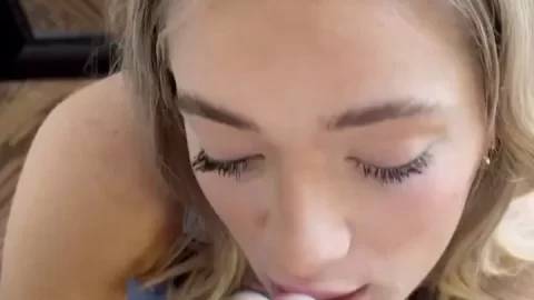 AutumnXren Leaked Video – Oral Sex on Dildo