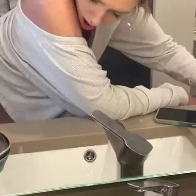 Itsmecat – Doggy Style Fucked While Getting Ready In The Bathroom