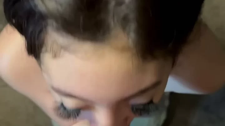 White girl gives blowjob on floor