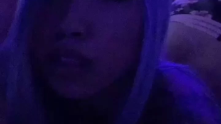 Blonde girl with tattoos fucks herself on camera