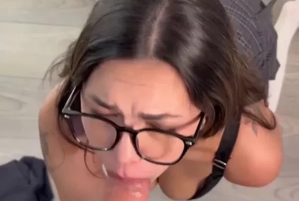 Emilykbabe Blows a Cock And Gives a Titjob My Site