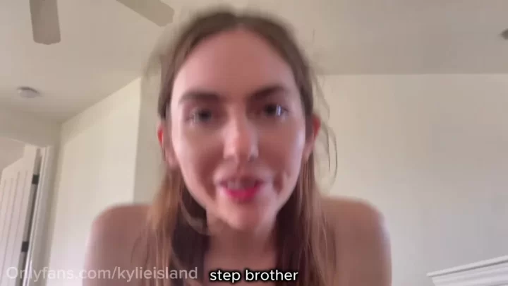 Kylie Island – Dick Slipped Into Stepsis During Prank Accidental Sex
