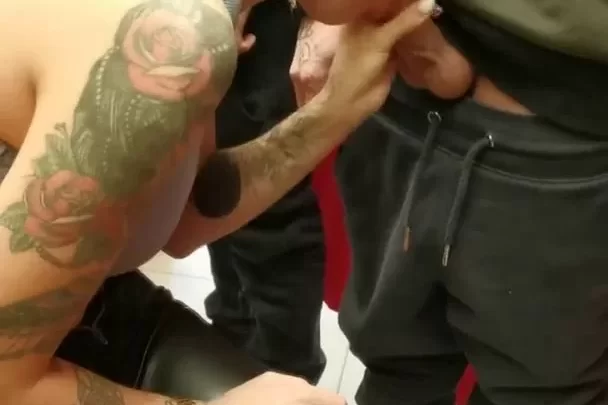 Ghomestory Blowjob In The Fitting Room