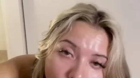 Madiiitay – Madiiitay Sucks And Rides a Cock