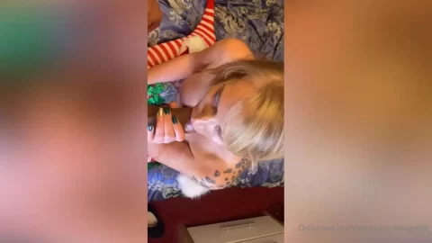 Mackenziepage – Lol I Enjoyed Xmas Dinner I Know How The Turkey Feels
