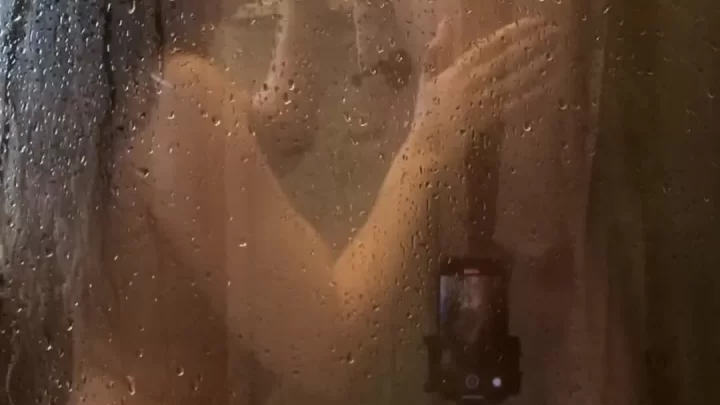 Jessie Sims Shower Blowjob